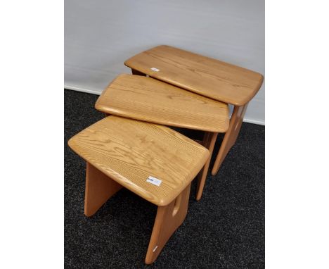 A Set of three Light Elm Wood Windsor Ercol tables [Nest] [45x63x41cm] 