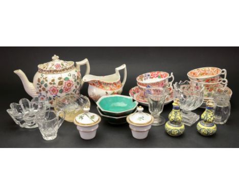 An English early 19th century part tea service, six pieces, printed and painted in the Oriental palette, three similar pieces