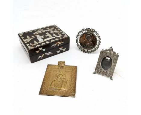 2 x antique Madonna &amp; child icons (1 in 950 silver, t/w miniature sterling silver frame (5cm high) with easel stand back 