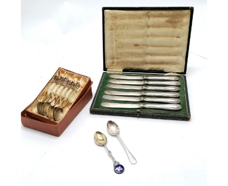 Set of 6 x 800 silver teaspoons with edelweiss detail in a WMF box - silver weight 51g t/w Mappin &amp; Webb cased set of but
