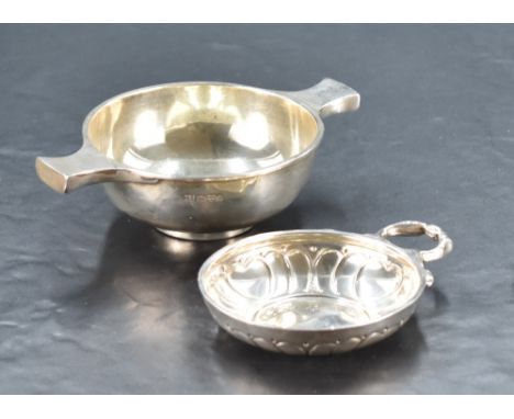 An Edwardian silver quaich, of plain traditional form, marks for Chester 1907, maker George Nathan &amp; Ridley Hayes 13cm, 8