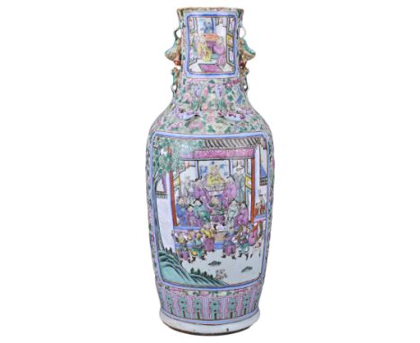 A LARGE CHINESE CANTON FAMILLE ROSE PORCELAIN VASE., 19TH CENTURY. Decorated with large panels depicting warrior and court sc