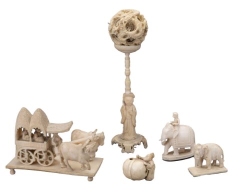 A GROUP OF CARVED IVORY ITEMS, 19/20TH CENTURY. To include a signed Japanese netsuke, Meiji period. A Chinese puzzle ball on 