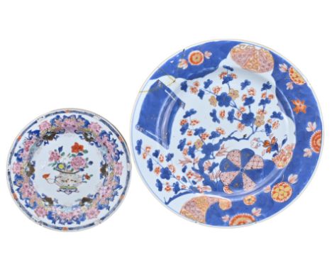 TWO CHINESE PORCELAIN DISHES, 18TH CENTURY. To include a large Chinese Imari dish, Kangxi period (1662-1722). Together with a