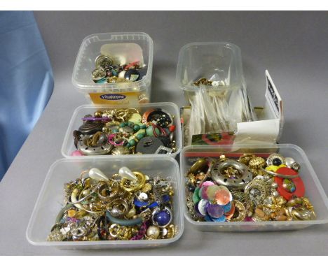 Large Quantity of Broken and Single Jewellery, mostly earrings including Silver and Gold Content