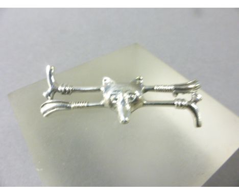 Silver Tie Pin in the from of a Fox and Two Whips