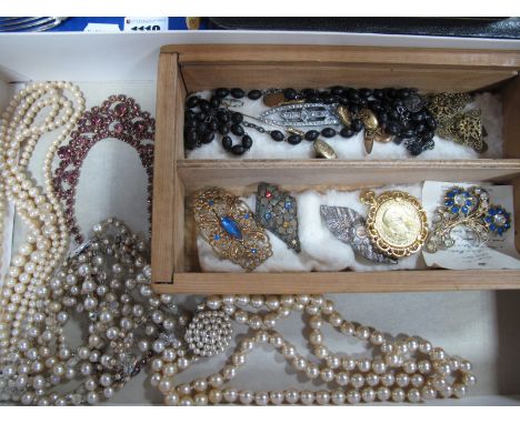 Vintage Imitation Pearl Bead Necklaces, brooches, cufflinks, graduated necklace, etc.