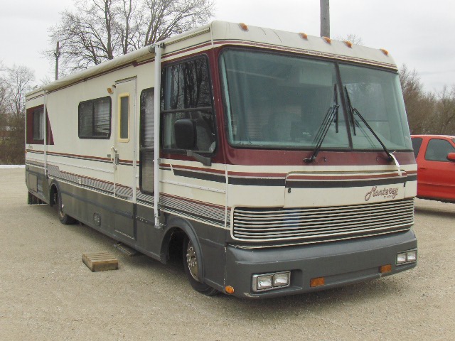 1992 MONTEREY BY COBRA 454 P30 1GBKP37N0M3313310 motorhome, odometer ...