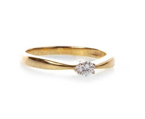 DIAMOND SOLITAIRE RING, set with a round brilliant cut diamond of approximately 0.10 carats, marked 375, size M, 2.2g
