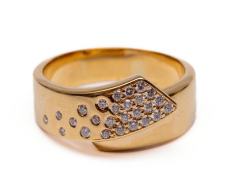 Frankrijk, Féraud Paris, 18 kt. gouden ring,  assymetrisch vormgegeven, één baan bezet met briljant geslepen diamant, totaal 