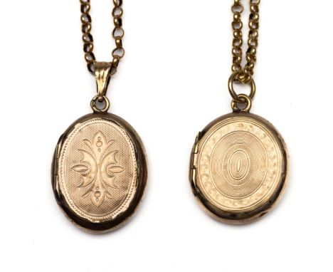 Twee 14 kt. gouden medaillons, 19e eeuw. Beide aan een gouden jasseron schakelcollier (één 18 kt.) bruto 19,3 gr. [2] Two 14 