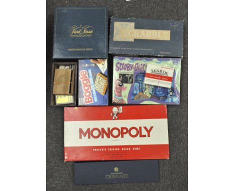 A selection of vintage board games and collectables, to include marbles, cards, ebony and bone dominoes and more