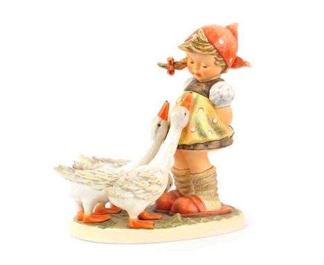 GOEBEL FIGURINE, 'GOOSE GIRL', LIMITED EDITION NO 1076 OF 1.250HEIGHT: 12 INCHESWIDTH: 11 INCHESNO OBVIOUS DEFECTS