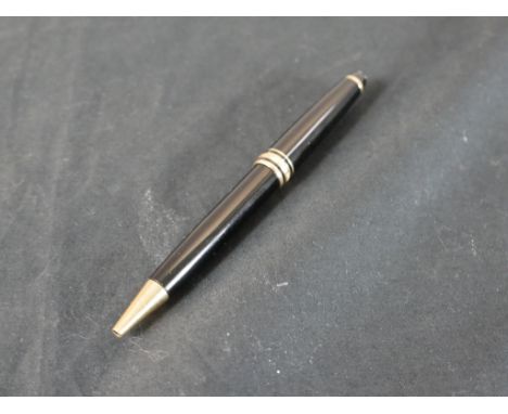 A 20th century Mont Blanc Meisterstuck rollerball pen. H.1 W.14 D.1cm 