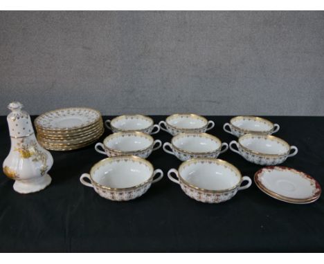 Assorted 20th century Spode Fleur de Lis pattern dinnerwares to include soup plates, bowls and saucers. H.18 W.10 D.10cm 