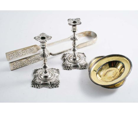 A PAIR OF EDWARDIAN TAPERSTICKS by Hawksworth, Eyre & Co., Sheffield 1901 (loaded), a pair of Victorian Fiddle & Thread patte