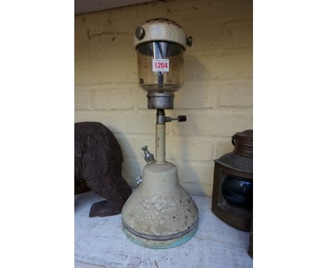 A vintage Bialaddin pressure table lamp, model T10, 44.5cm high.&nbsp; 