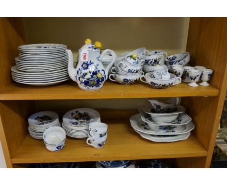 A&nbsp;Spode 'Bluebird' pattern part tea and dinner service. 