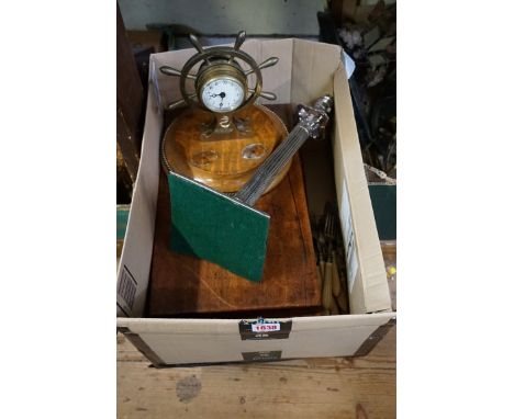 A mixed lot,&nbsp;to include a Corinthian column table lamp. 