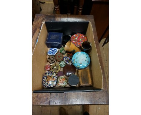A mixed lot of boxes and beakers,&nbsp;to include: two Mauchlin ware items; a Crummles enamel box, boxed, etc. 