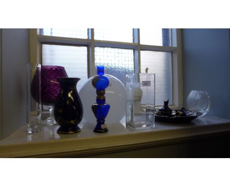 A lot to include a collection of art glass vases, vases, light fittings, oil lamps, ceramics etc (a lot)
