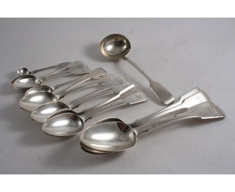 FIDDLE PATTERN: Four table spoons, a sauce ladle, seven dessert spoons, a salt spoon & four tea spoons, mixed makers & dates 