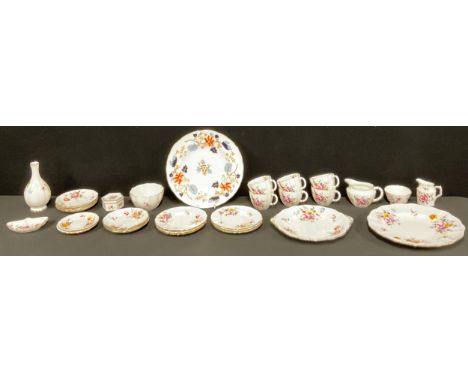A Royal Crown Derby Beaumont pattern dinner plate 27cm; A Royal Crown Derby posies pattern bottle vase, teacups and saucers, 