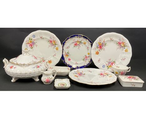 A Royal Crown Derby Posies pattern vegetable dish and cover, three dinner plates, cram jug, tea cup, rectangular trinket box 