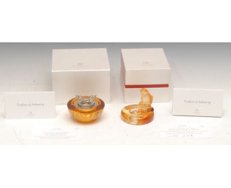 A Chinese Tittot glass model, Lively Flying Dance, as a leaping fish, 6.5cm, engraved mark, paperwork, boxed; a similar Titto