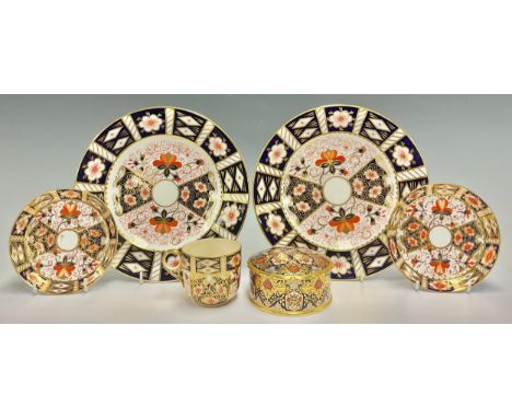 A pair of Royal Crown Derby Imari 2451 pattern dessert plates, 22cm diameter; a Derby Crown Porcelain Company Imari 2451 patt