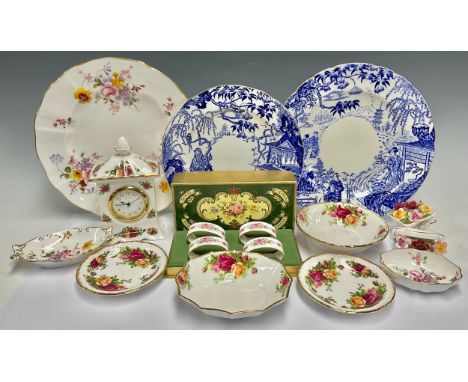 A Royal Crown Derby Mikado pattern fluted dinner plate, 26cm diameter, a Mikado side plate, printed marks in  blue; a Posies 