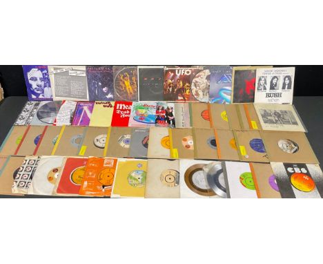 Vinyl Records – 45rpm 7” Singles – Rock – various, including Rush – Making Memories – ANS-001; Nick Drake – River Man – IS871