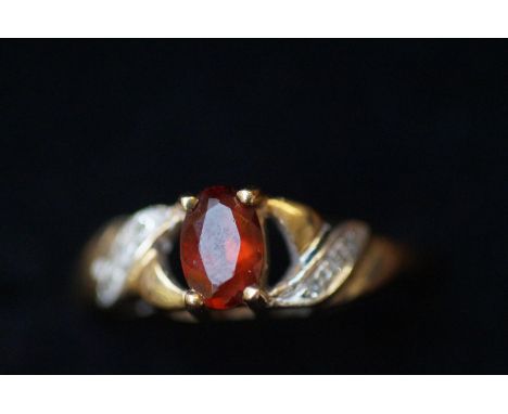 9ct Gold ring set with red stones &amp; diamonds Size K