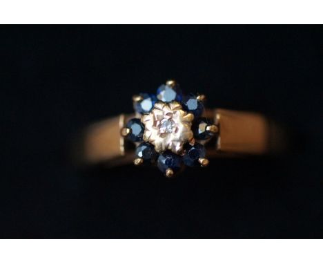 9ct Gold ring set with diamond &amp; sapphires Size Q