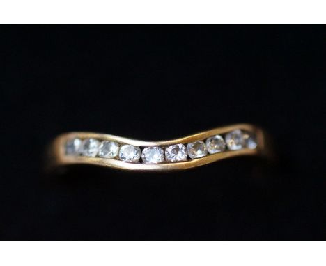 9ct Gold ring set with clear stones Size O