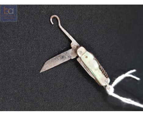 VICTORIAN MINIATURE PENKNIFE WITH BUTTON HOOK 