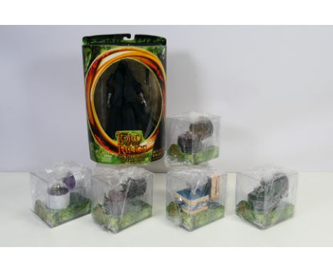 Toy Biz - Applause - A boxed Toy Biz Lord of the Rings ' Witch King Ringwraith, with a group of Lord of the Rings Collectable