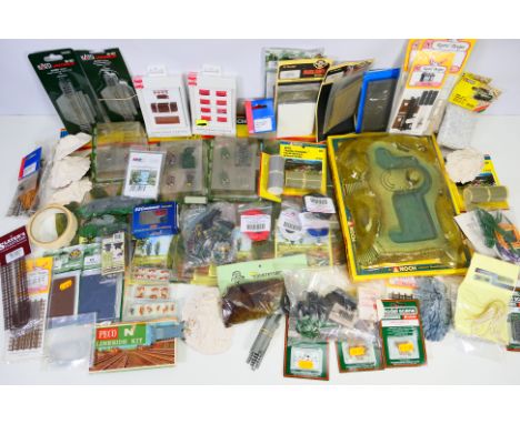 Noch - Kato - Busch - Preiser - A collection of mostly N gauge railway scenery and accessories including small building kits,