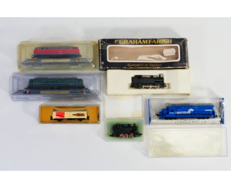 Graham Farish - Bachmann - Wrenn - 3 x N gauge locomotives with a Coca Cola wagon and 2 x static locomotive models. Includes 