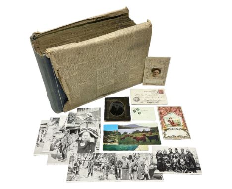 Very fine and important collection of over one thousand postcards, predominantly Victorian and Edwardian from 1899-1909, comp