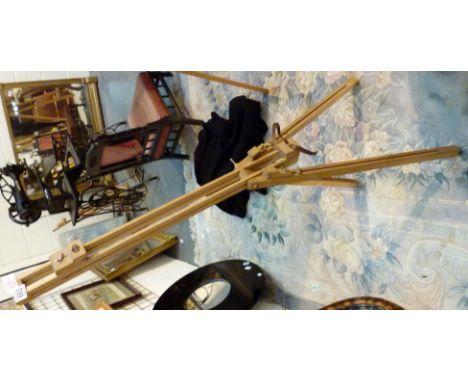 Daler Rowney wooden easel 