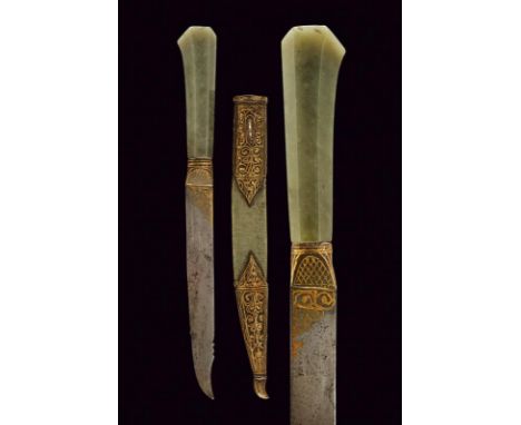 dating: circa 1900 provenance: Indopersia, Single-edged blade with hollow tip and toothed at the girdle; iron ring-nut, decor