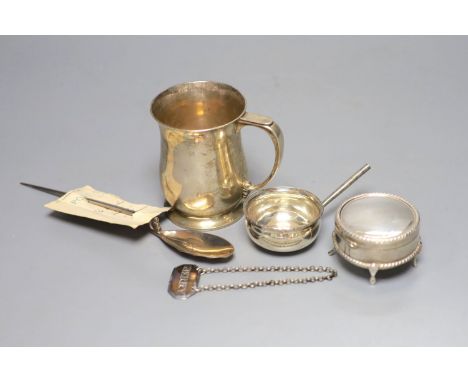 A George V silver mug, a white metal toddy ladle bowl, an Edwardian silver trinket box, a silver reproduction Roman spoon and