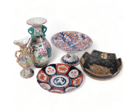 A group of modern Chinese ceramic items, including a small jardiniere with floral and Oriental bird decoration, H16.5cm, 2 si