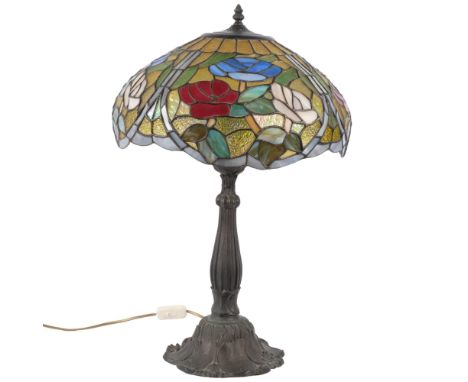 A Tiffany style table lamp with leadlight floral decoration shade, 36cm across 