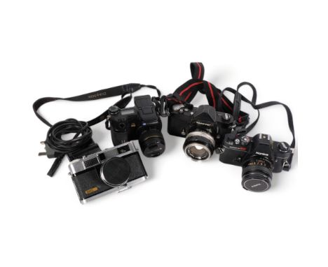 A selection of Vintage cameras and equipment, including a Nikon Nikkormat FT camera, serial no. 462150, with associated Nikko