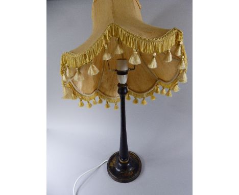 An Edwardian Chinoiserie Table Lamp of Turned Tapering Form with Shade