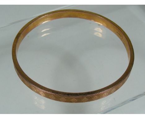 A Ladies 9ct Rose Gold Bangle Approx. 11.6g