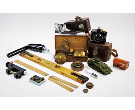 A British Artillery alidade by Spratt Bros London 1903, the measure inset with a compass and fitted with two folding sights, 