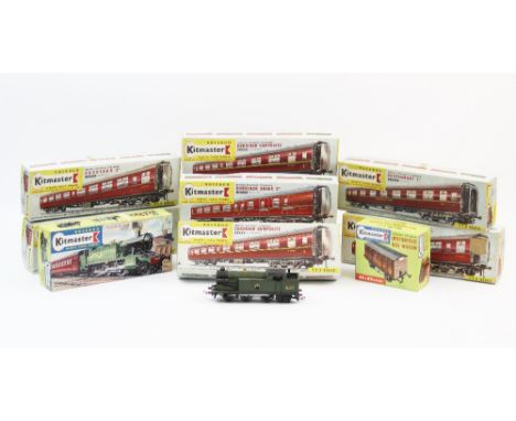 A selection of kitmaster HO/OO scale railway model kits, to include, a Prairie Tank No.7 locomotive, two Corridor Composite c